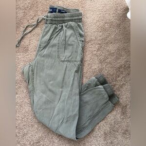 Hollister Men's Olive Jogger Pants